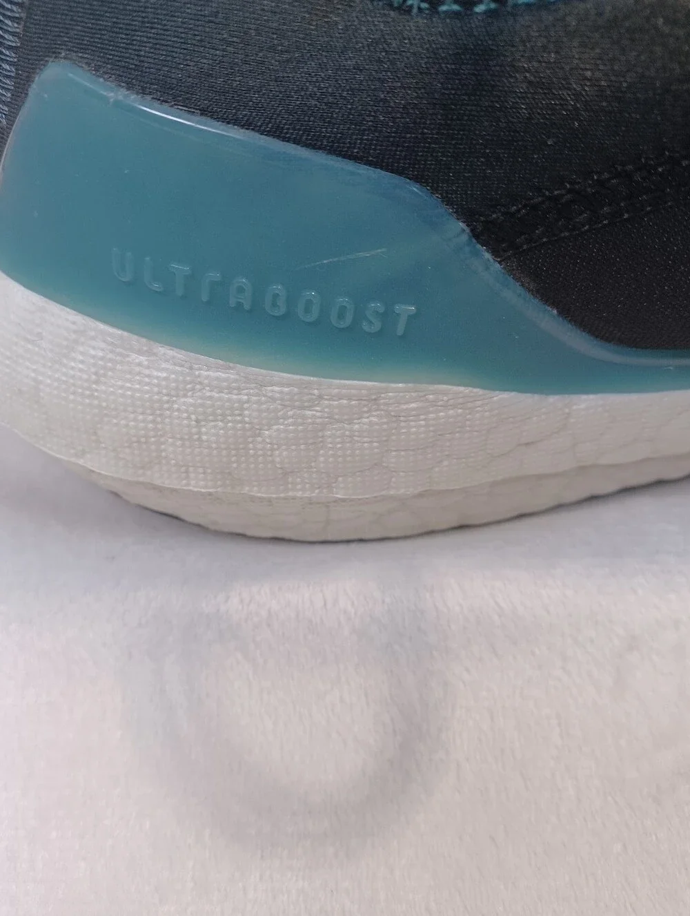 adidas x parley ultraboost 21 gx1244 carbon running shoes men's 9 $220 retail